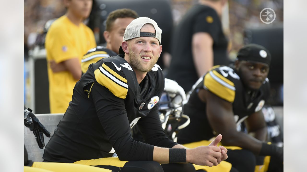 PHOTOS: Game faces - Steelers vs. Bills