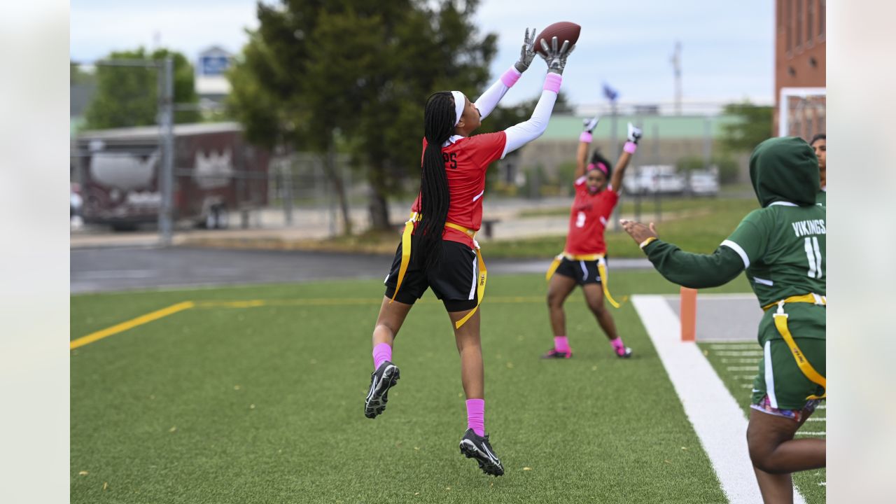 Steelers Depot 7⃣ on X: PHOTOS: 2023 Girls Flag Football - Week 5 #Steelers    / X