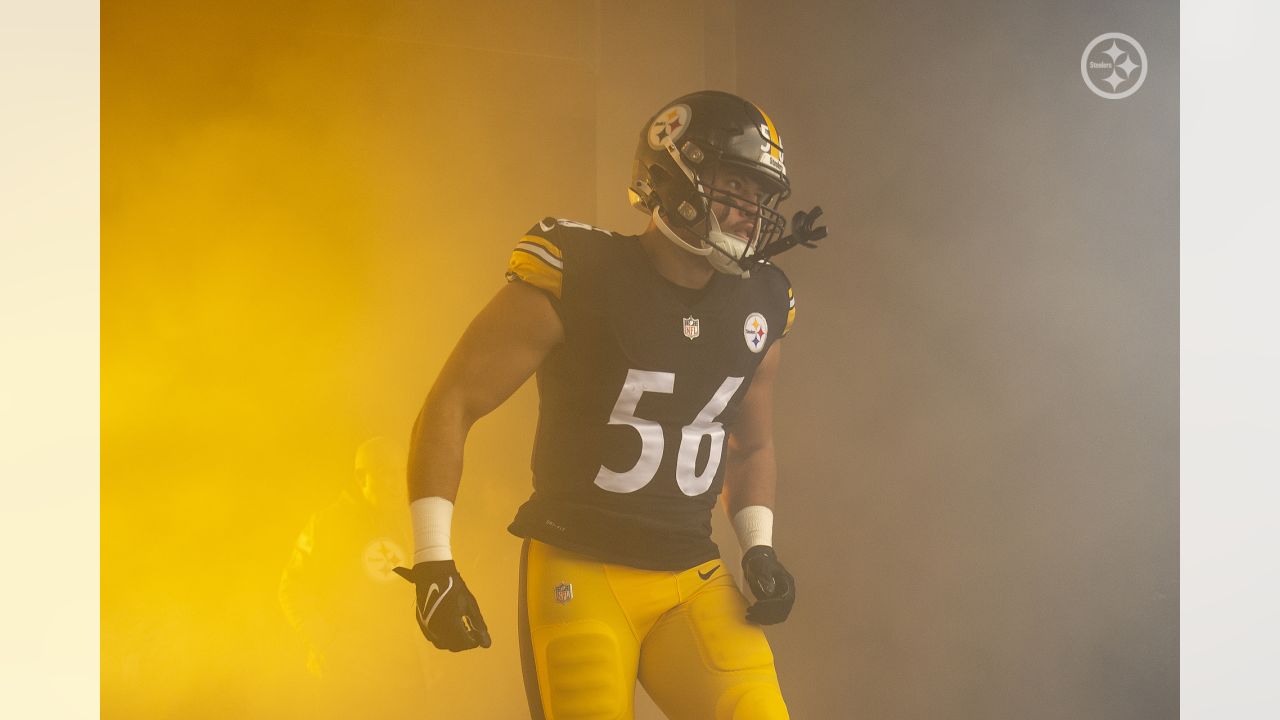 Pittsburgh Steelers linebacker Alex Highsmith (56) walks off the field  after an NFL football game against the Indianapolis Colts, Monday, Nov. 28,  2022, in Indianapolis. (AP Photo/Zach Bolinger Stock Photo - Alamy