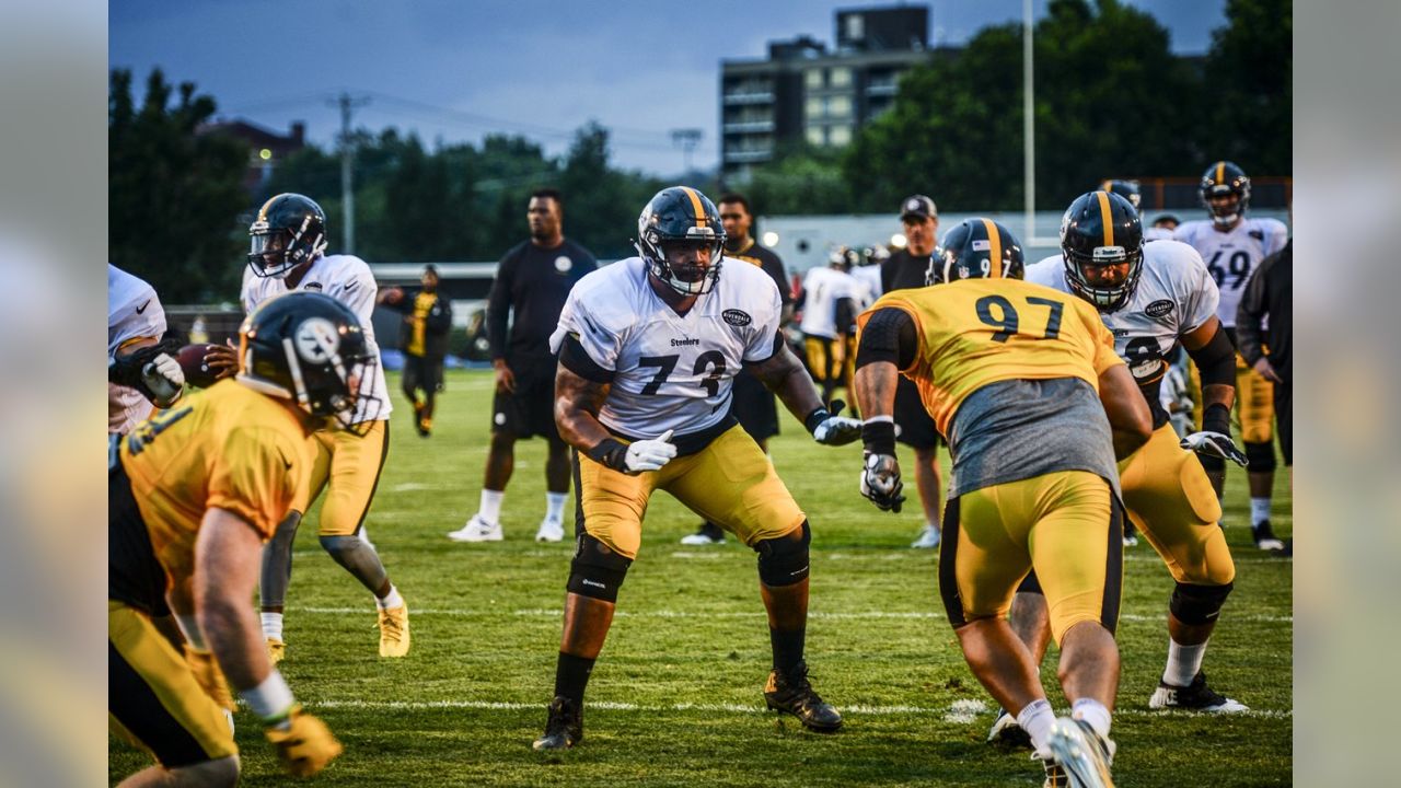 Steelers Friday Night Lights practice: The Latrobe tradition, 2023  schedule, tickets, and more - Behind the Steel Curtain