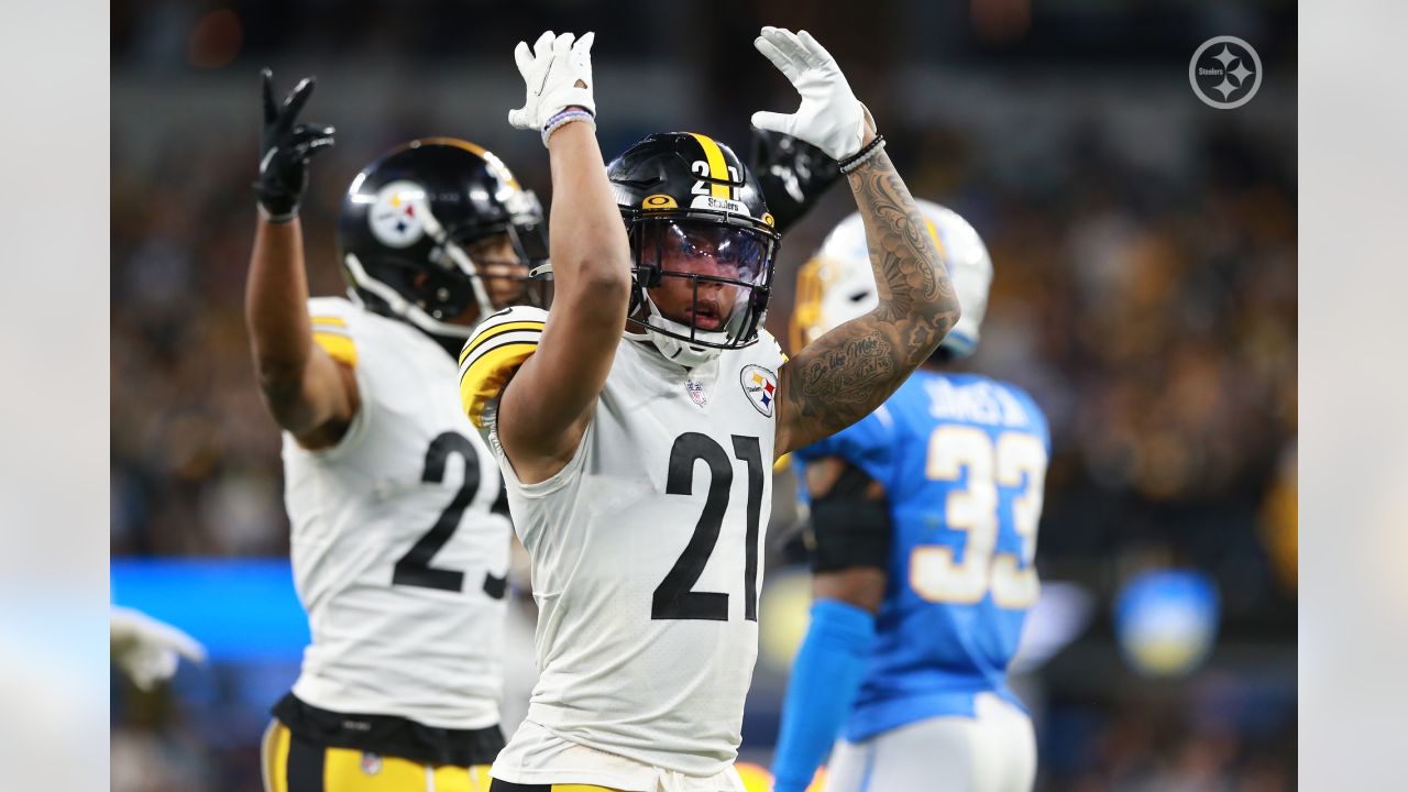 Like attendance, Pittsburgh dwarfs L.A. in ratings for Steelers-Chargers