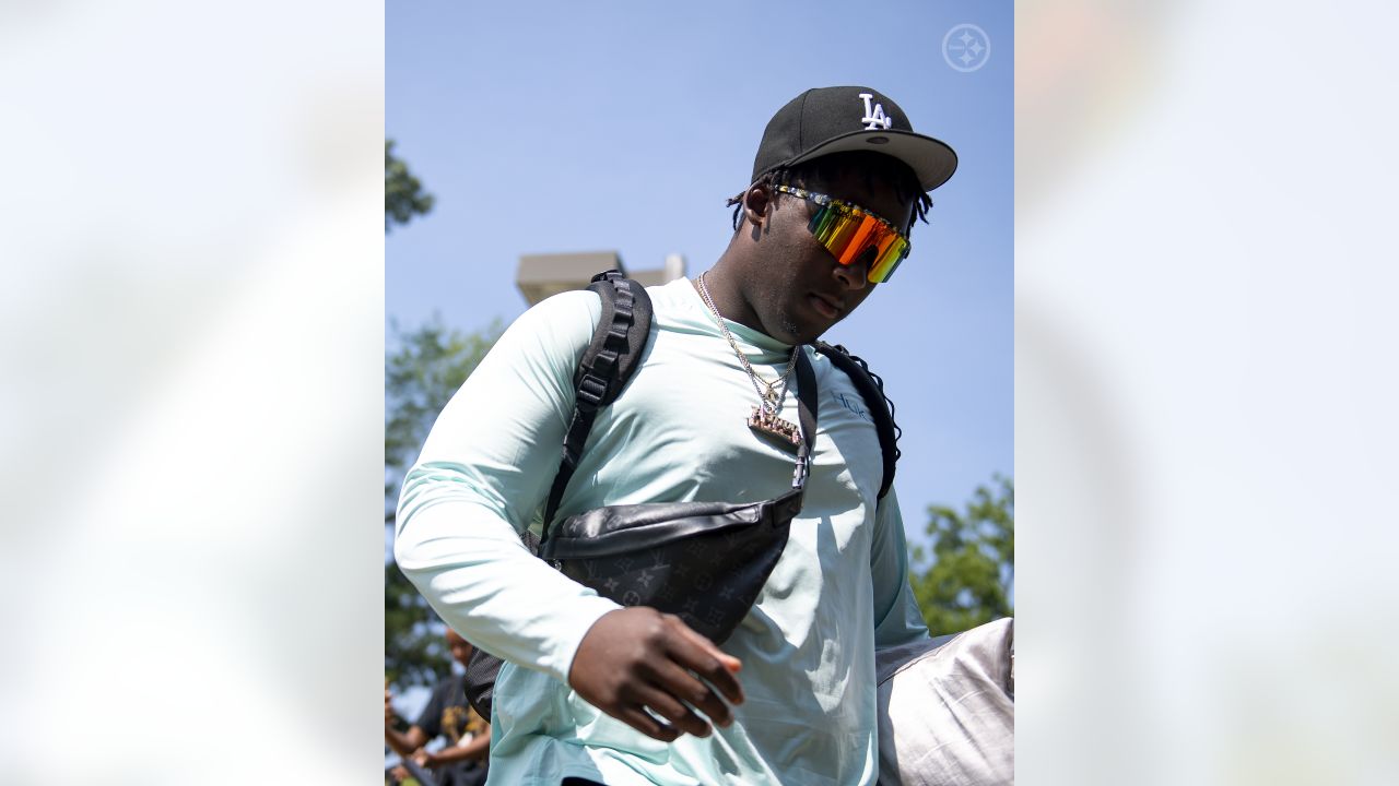 Pittsburgh Steelers running back Dri Archer (13) participates in practice  during NFL football training camp in Latrobe, Pa. on Wednesday, July 29,  2015 . (AP Photo/Keith Srakocic Stock Photo - Alamy