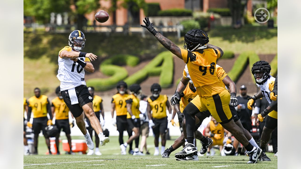 Steelers 7-Shots: Tracking results from everyone's favorite training camp  drill in 2023 - Behind the Steel Curtain