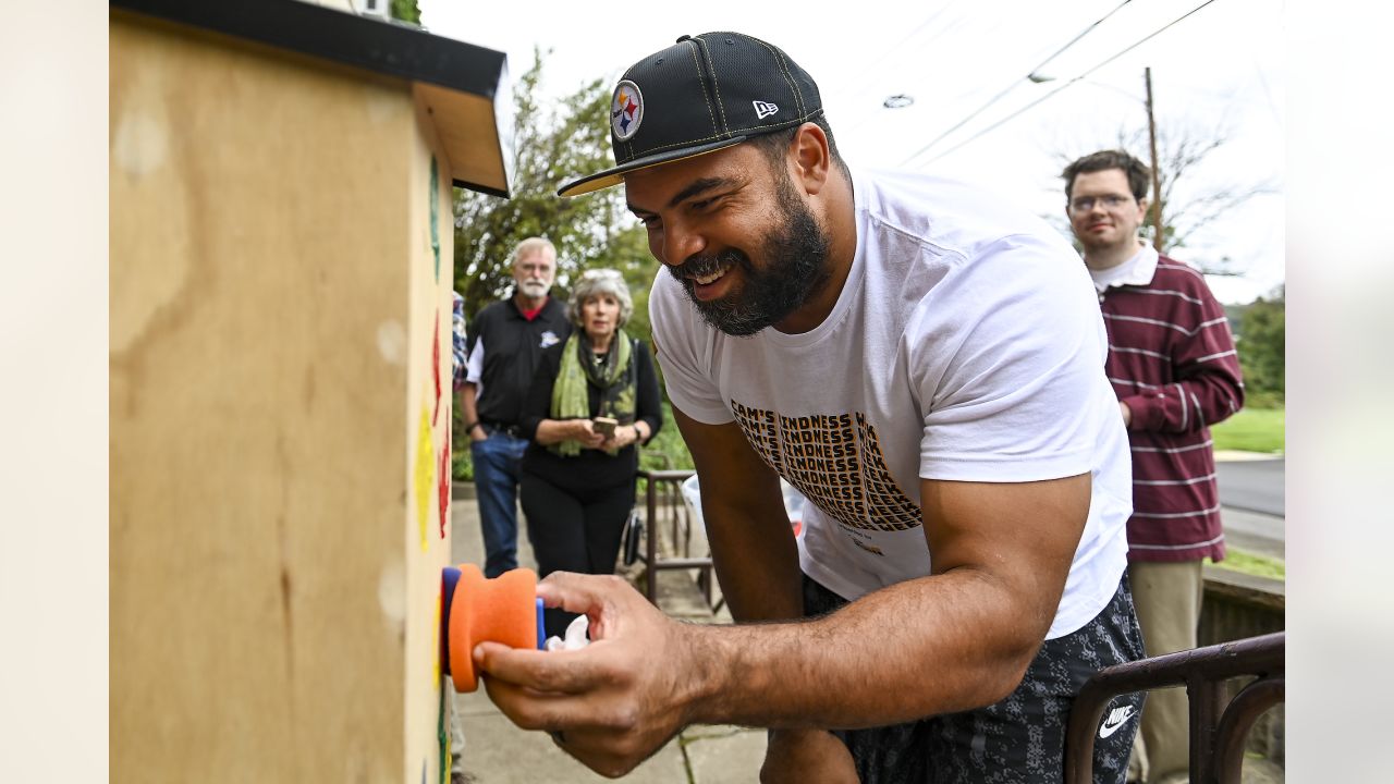 Steelers star Cam Heyward is helping The Pittsburgh Foundation's  #SpreadHope campaign for its Emergency Action Fund