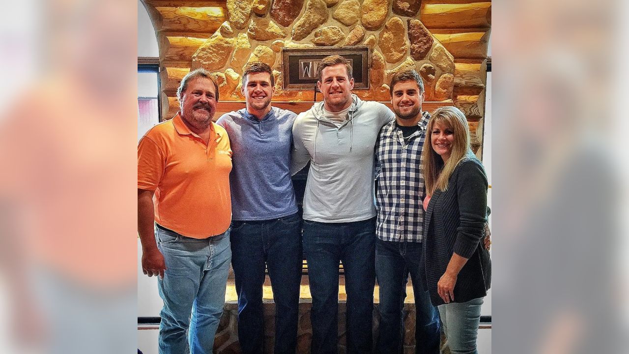 J.J. Watt's Family: 5 Fast Facts You Need to Know