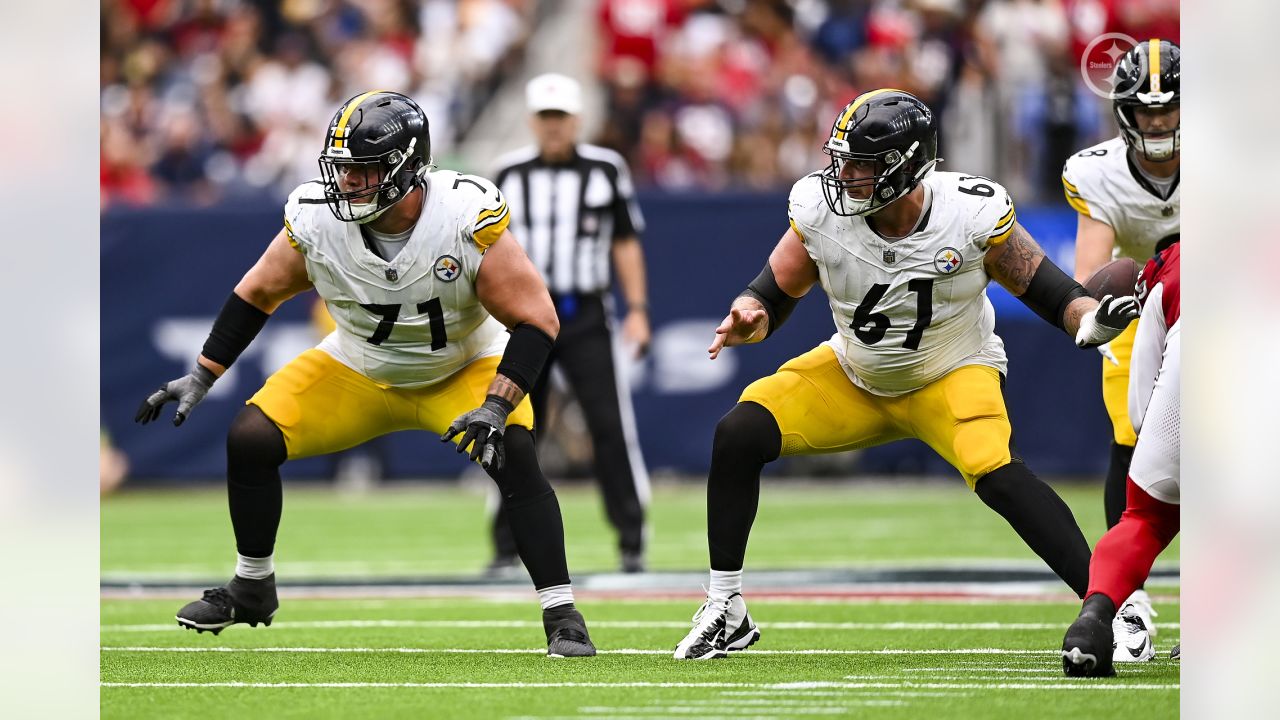 Steelers' Mason Cole on rushing game: 'We have one negative run that will  scare us away from it'