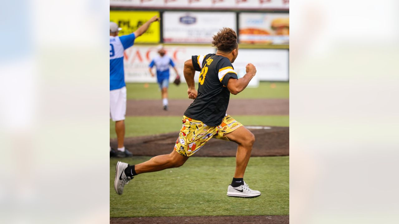 Kenny Pickett, Cam Heyward Among Several Steelers To Play In Celebrity  Softball Game Next Month - Steelers Depot