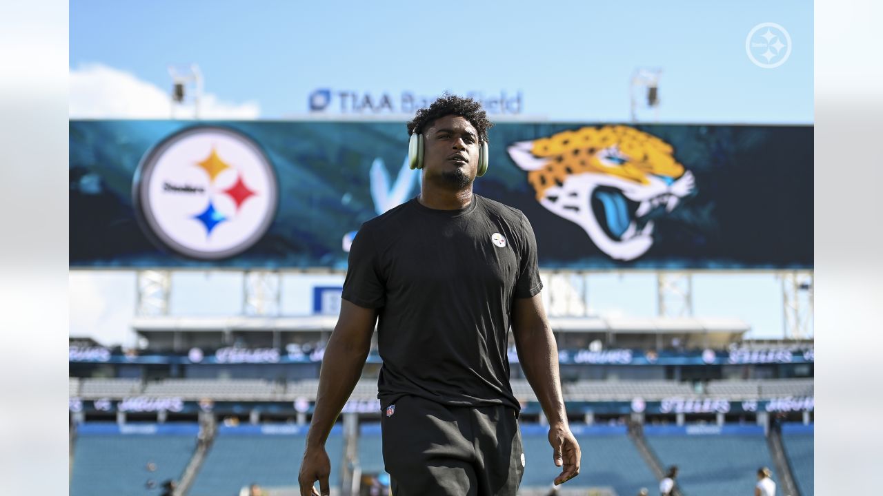 Pittsburgh Steelers defensive end DeMarvin Leal (98) sets up for a play  during the first half of a preseason NFL football game against the  Jacksonville Jaguars, Saturday, Aug. 20, 2022, in Jacksonville