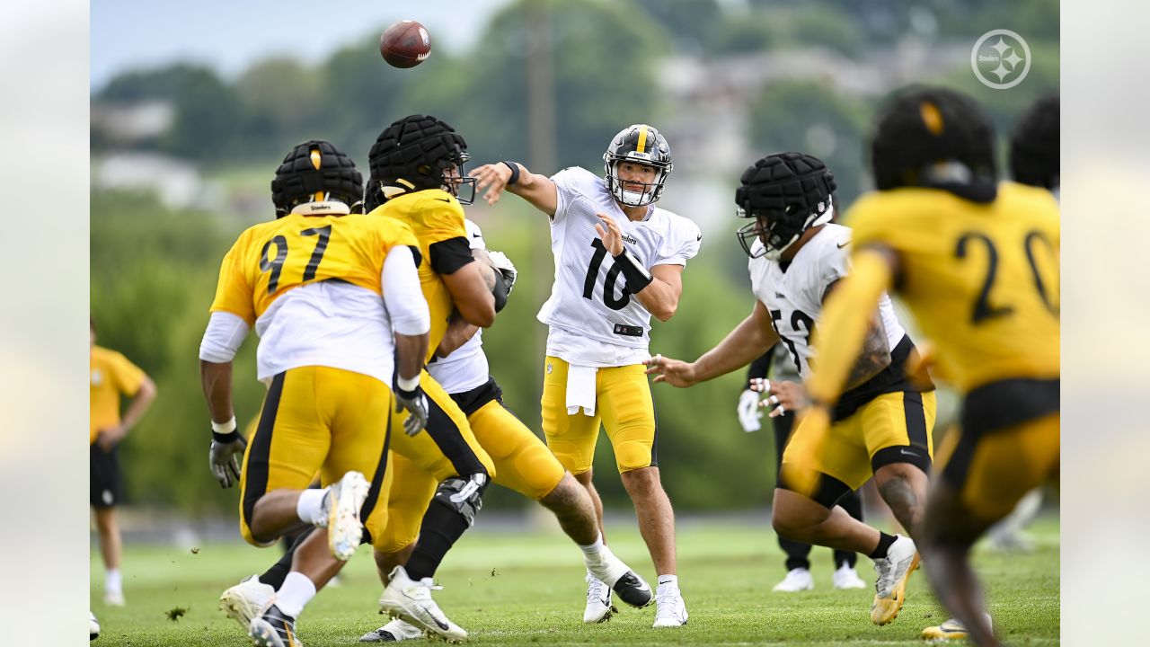 Pittsburgh Steelers on Twitter: #TBT to @Southcity22 at 2007 training  camp, the last time the #Steelers played in the @ProFootballHOF Game.  #50atSVC  / Twitter