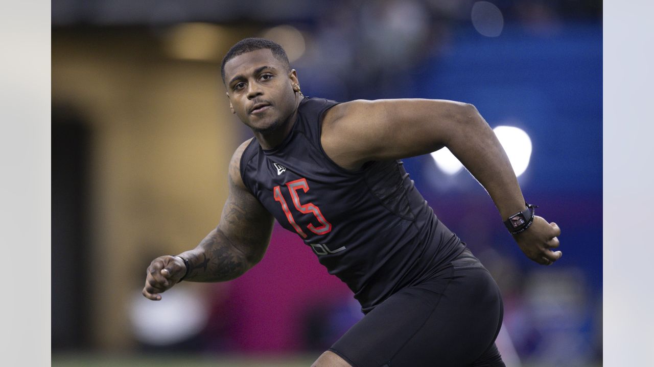 Texas A&M's DeMarvin Leal drops to Steelers in third round at 84