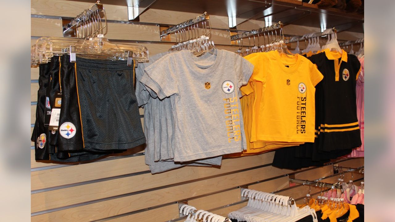 The Steelers Pro Shop, 2200 Tanger Blvd, South Strabane Twp, PA, Men's  Apparel - MapQuest