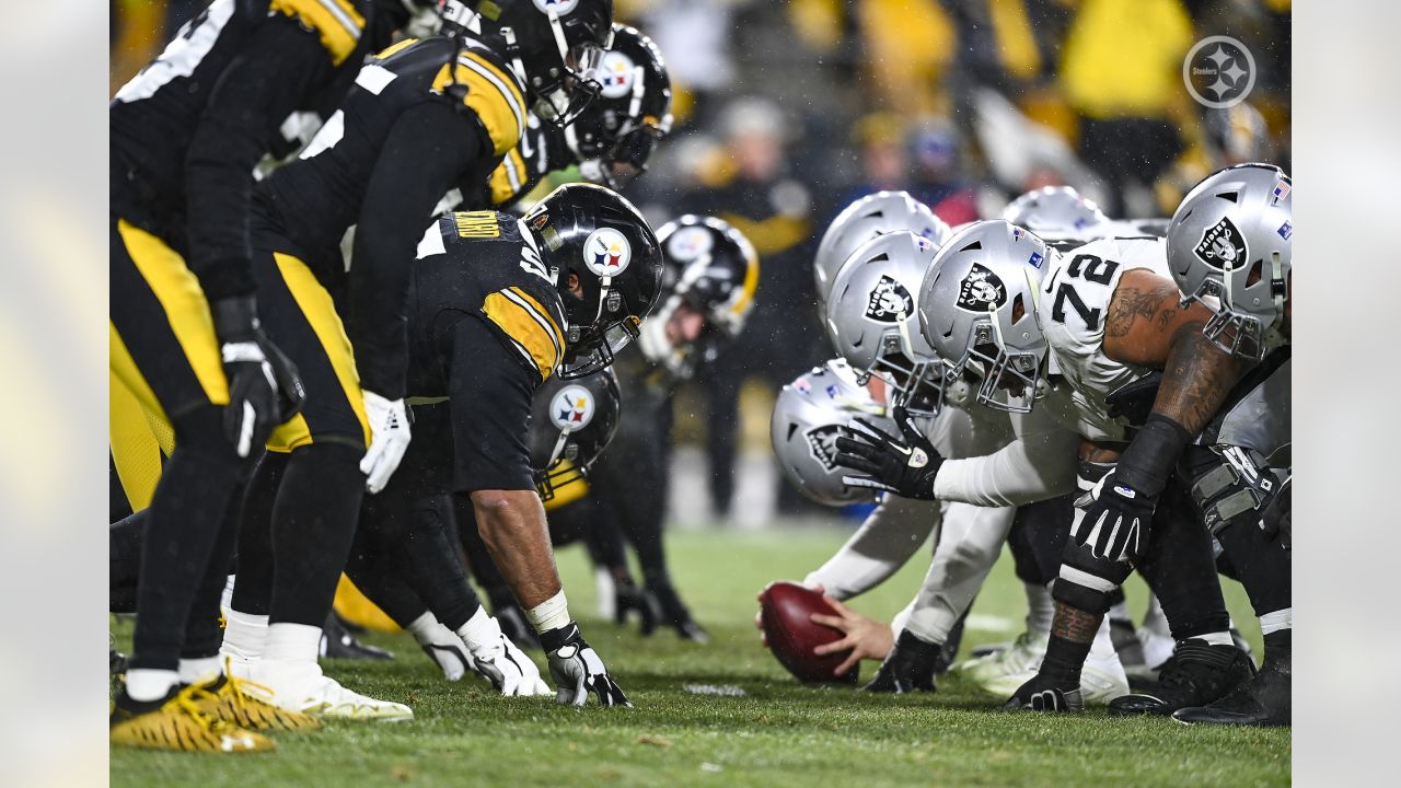 Las Vegas RAIDERS VS Pittsburg STEELERS, Crowne Plaza Ventura