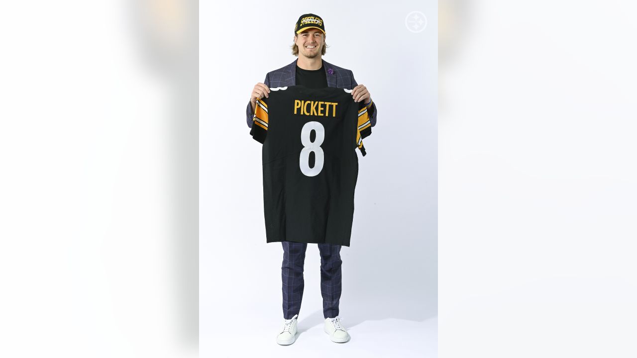 Steelers' Pickett began his rookie season avoiding spotlight. Entering Year  2, it's shining on him., SiouxlandProud, Sioux City, IA