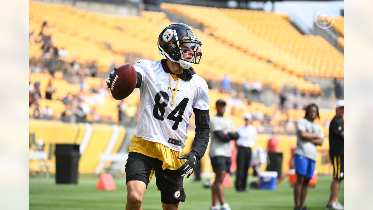 Pittsburgh Steelers wide receiver Anthony Johnson (83) during an NFL  football practice, Saturday, July 24, 2021, in Pittsburgh. (AP Photo/Keith  Srakocic Stock Photo - Alamy