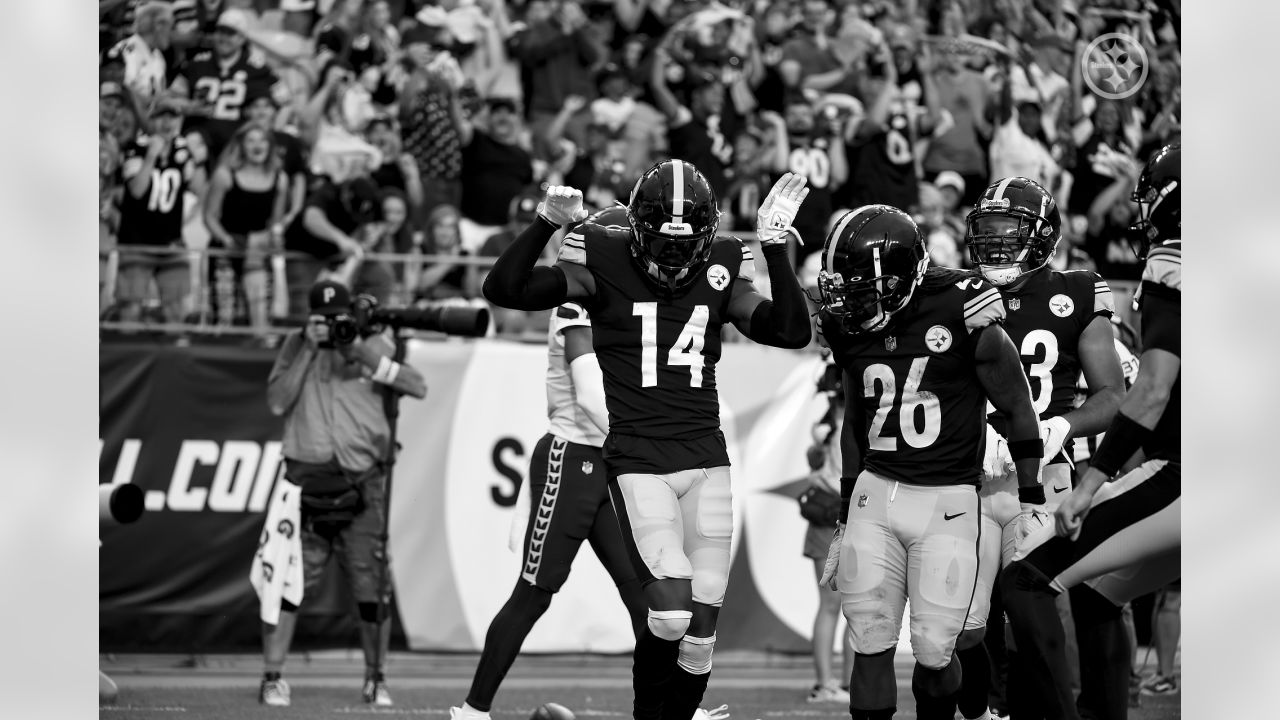 Pittsburgh Steelers vs. Seattle Seahawks - 2022 NFL Preseason Week 1 -  Acrisure Stadium in Pittsburgh, PA