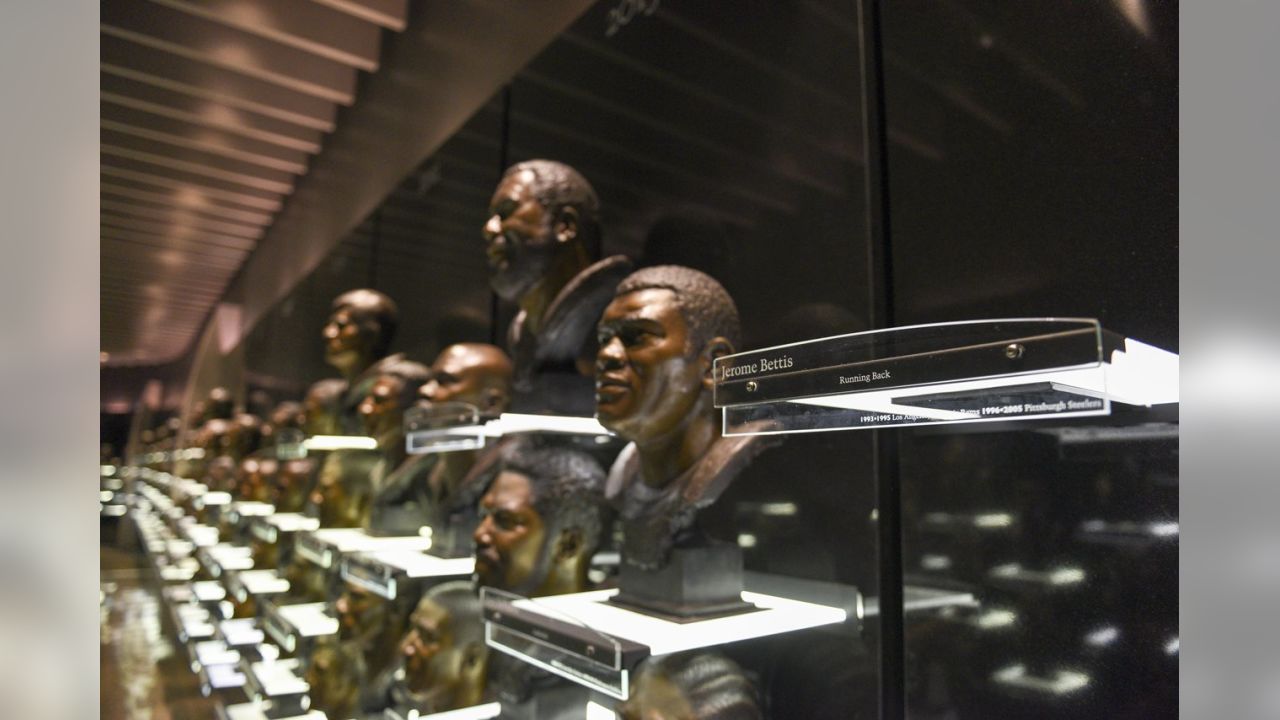 Remembering Jerome Bettis' Hall of Fame Career