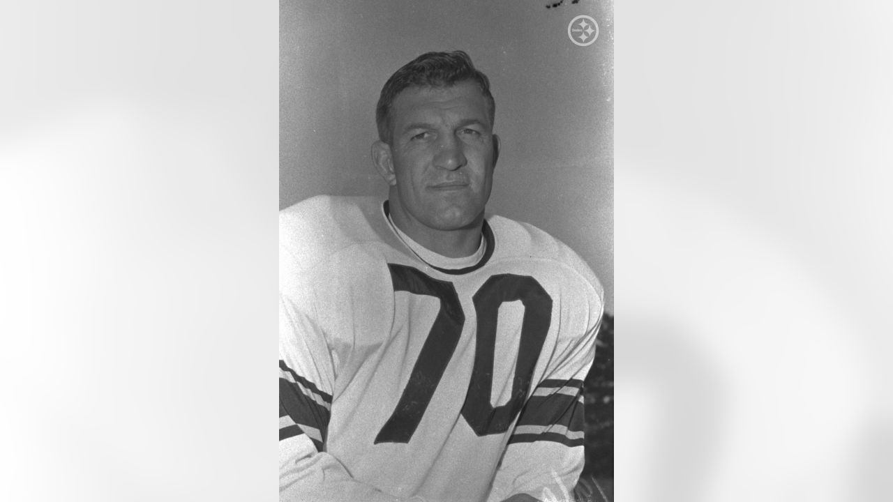 Stautner, NFL hall of famer, dies