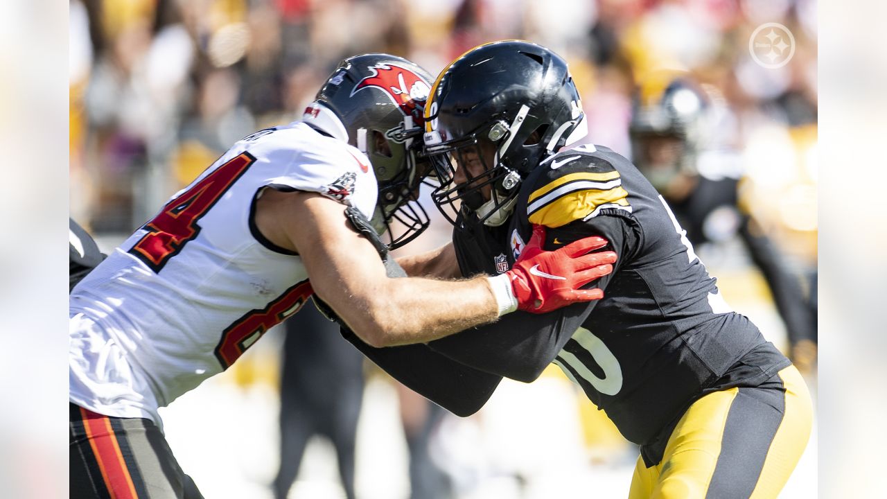 Sept 18th, 2022: Malik Reed 50 during the Pittsburgh Steelers vs New  England Patriots game in