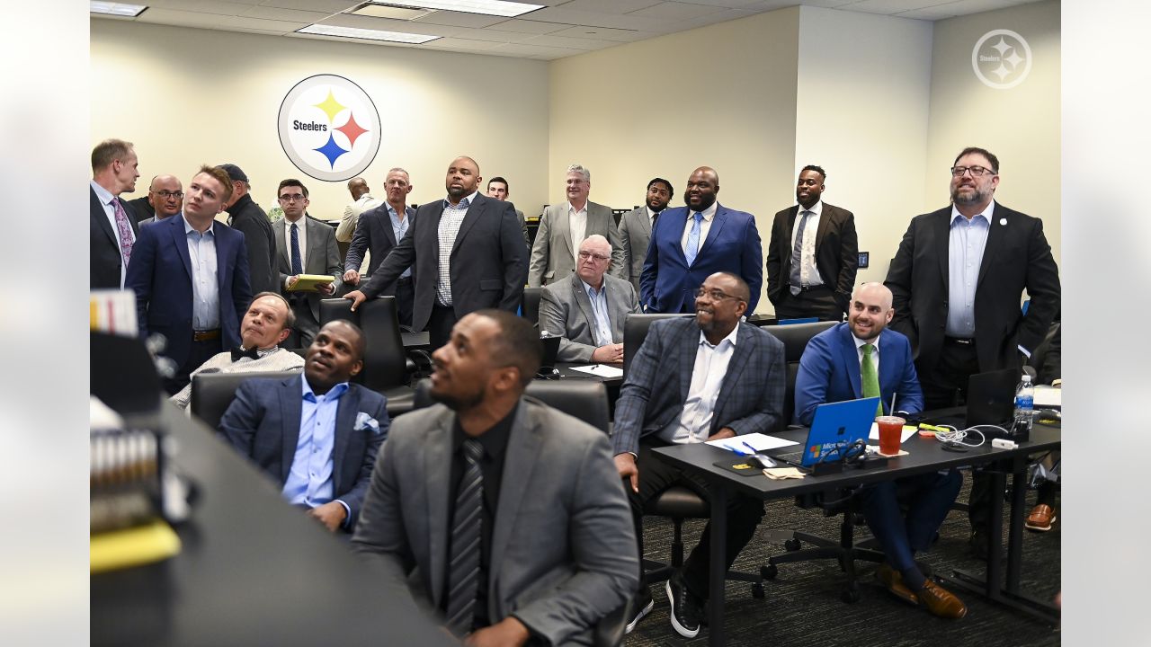 Pittsburgh Steelers announce undrafted free-agent signings Jordan Byrd,  Trevor Downing, Tanner Morgan, James Nyamwaya, David Perales, Monte  Pottebaum, B.T. Potter