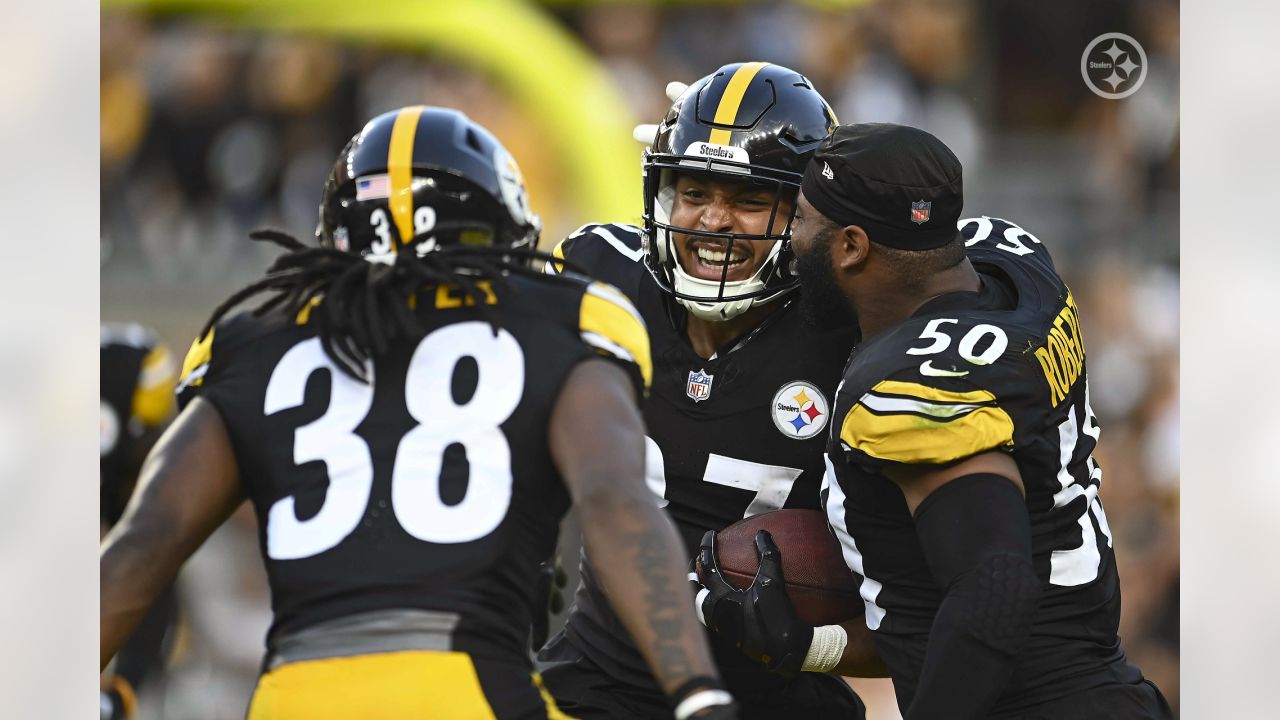 PHOTOS: Feature frames - Steelers vs. Bills