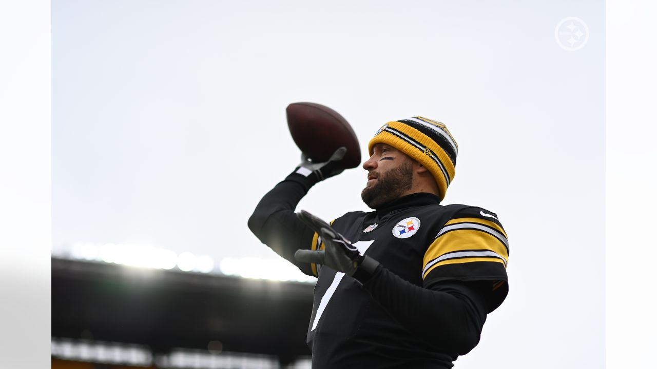 Pittsburgh Steelers on X: Ben Roethlisberger increased his career  touchdown pass total to 350 – surpassing Eli Manning for the 7th-most in  #NFL history.  / X