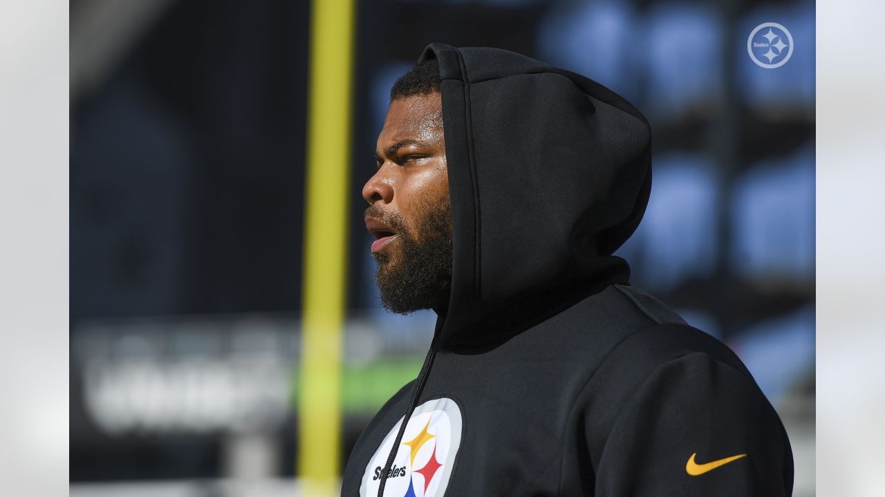 PHOTOS: Game faces - Steelers at Eagles