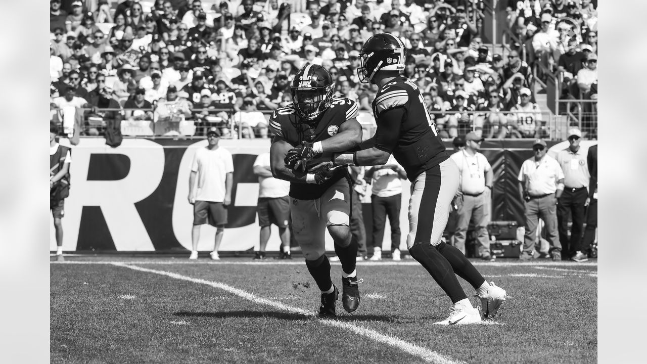 1990 Pittsburgh Steelers vs New England Patriots American Bowl  French/English