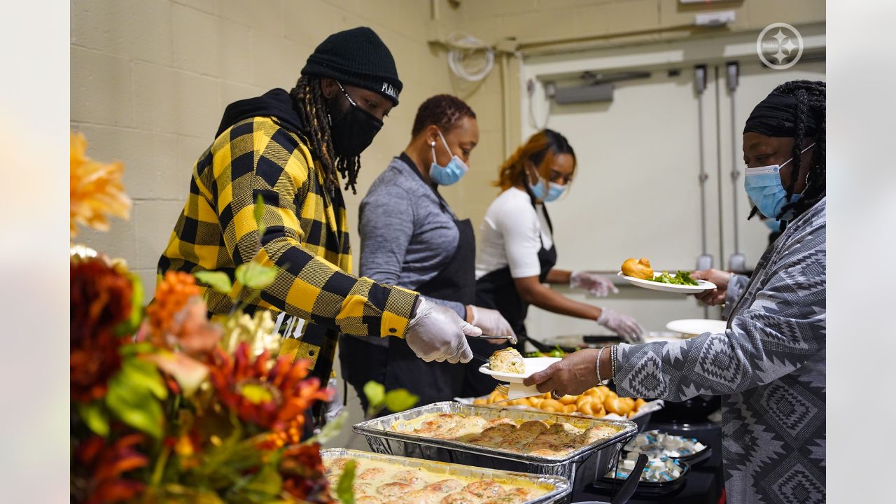 Pittsburgh Steelers buy dinner for local election workers