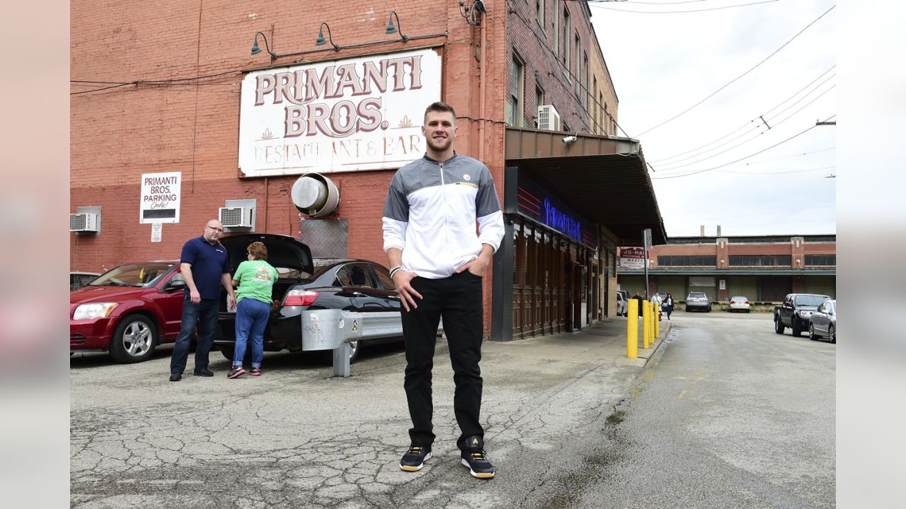 Primanti Brothers Offers T.J. Watt a Job During Injury