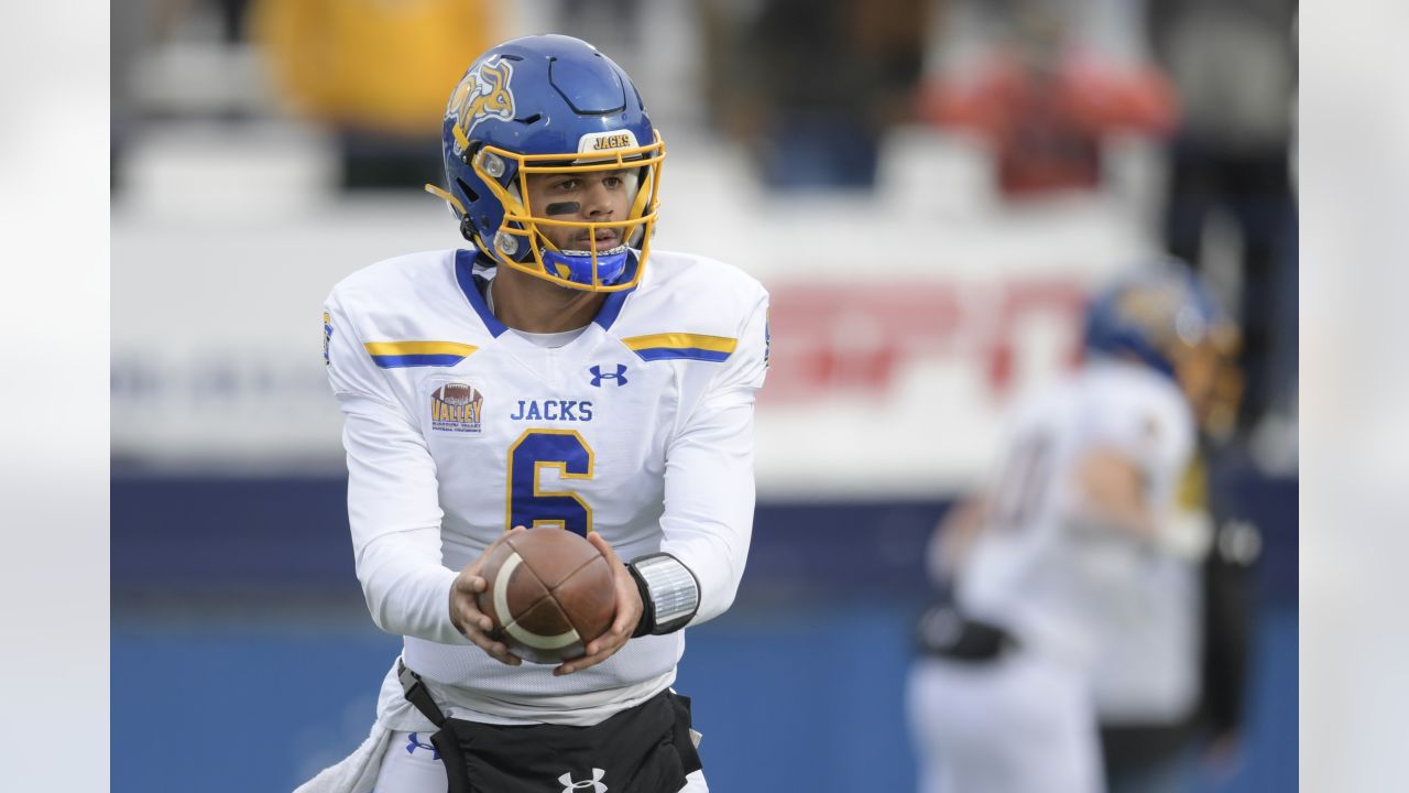 Draft Results: Steelers select QB Chris Oladokun with 7th Round pick -  Behind the Steel Curtain