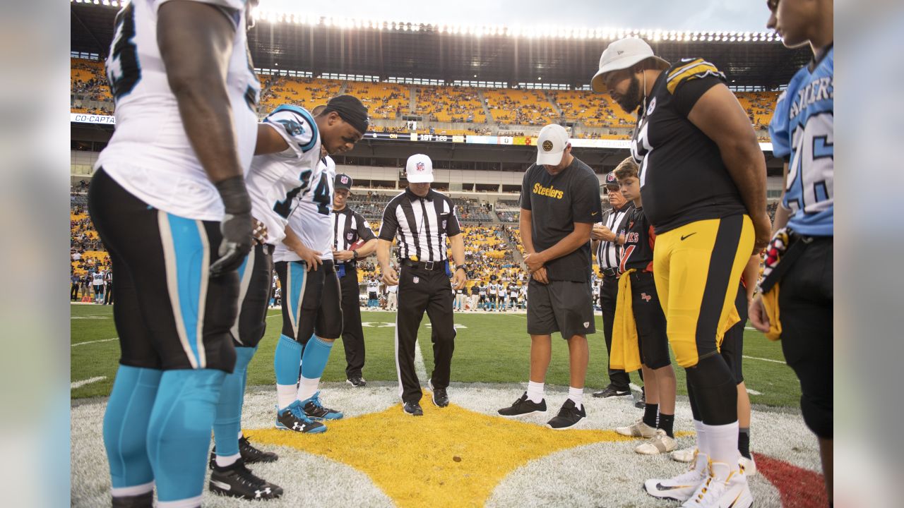 December 18, 2022: Carolina Panthers cornerback CJ Henderson (24) runs out  of the tunnel before the NFL matchup against the Pittsburgh Steelers in  Charlotte, NC. (Scott Kinser/Cal Sport Media/Sipa USA)(Credit Image: ©