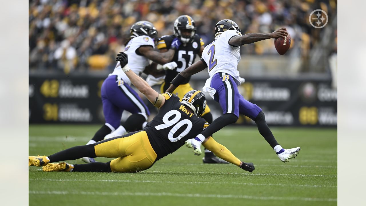 GUTSY TNF Battle! (Browns vs. Steelers, 2011Week 14) 