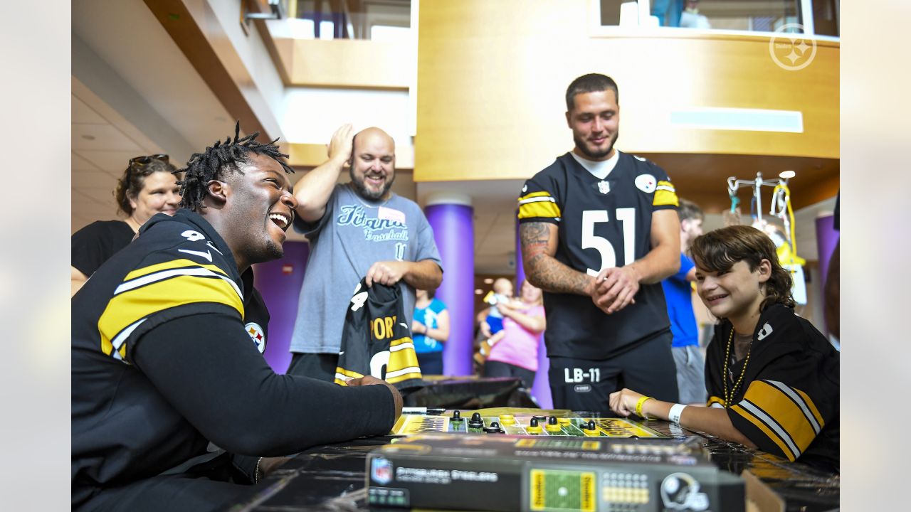 Steelers Community Relations on X: On Tuesday, our rookie class visited  @ChildrensPgh to spend some time doing crafts and activities with the  children and their families. 