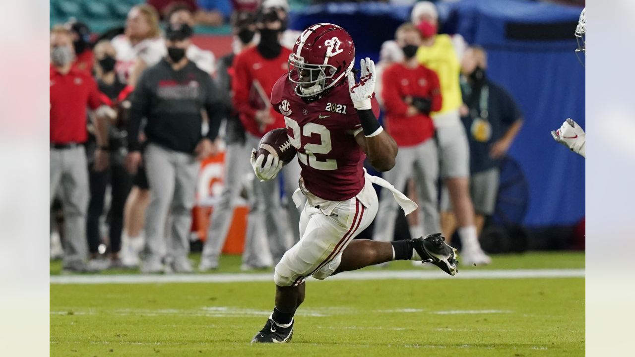 Steelers select RB Najee Harris with No. 24 pick in NFL draft