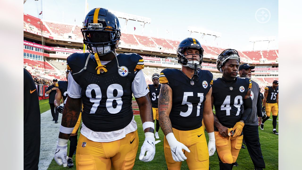 PHOTOS: Game faces - Steelers at Buccaneers