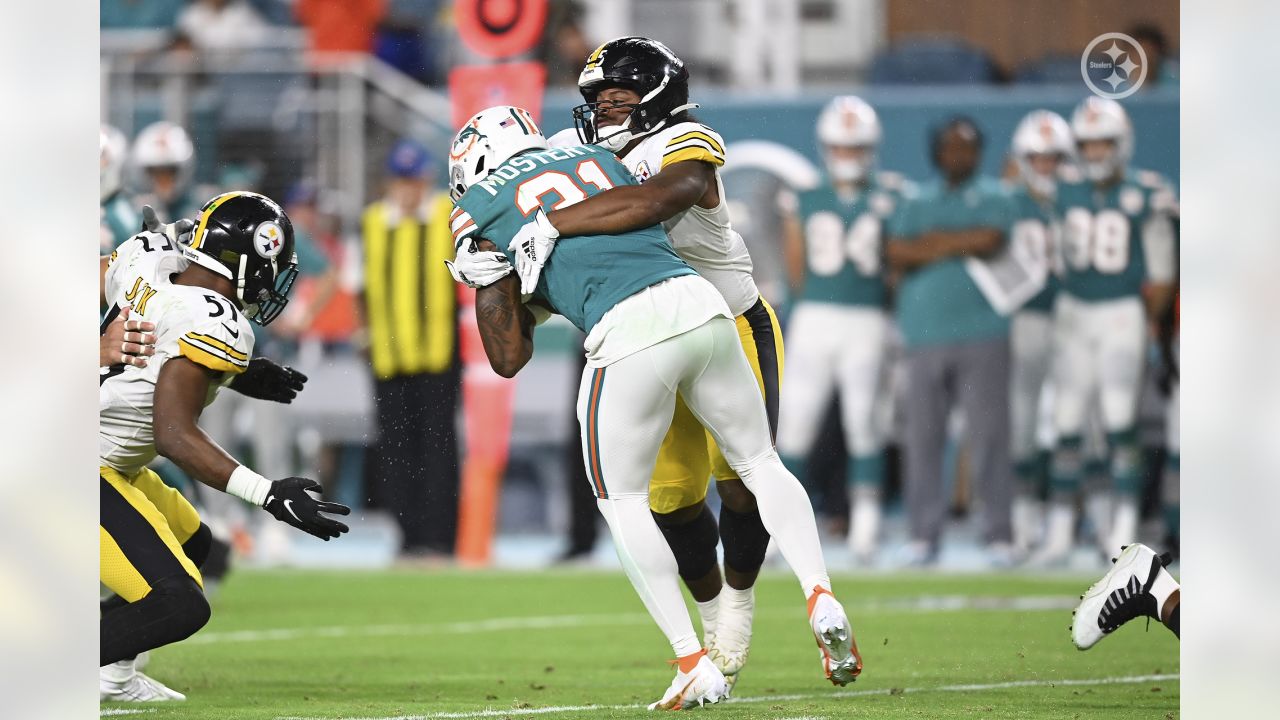 Miami Gardens, Florida, USA. 23rd Oct, 2022. October 23rd, 2022 Pittsburgh  Steelers wide receiver George Pickens (14) smiling during Pittsburgh  Steelers vs Miami Dolphins in Miami Gardens, FL. Jake Mysliwczyk/BMR  (Credit Image: ©