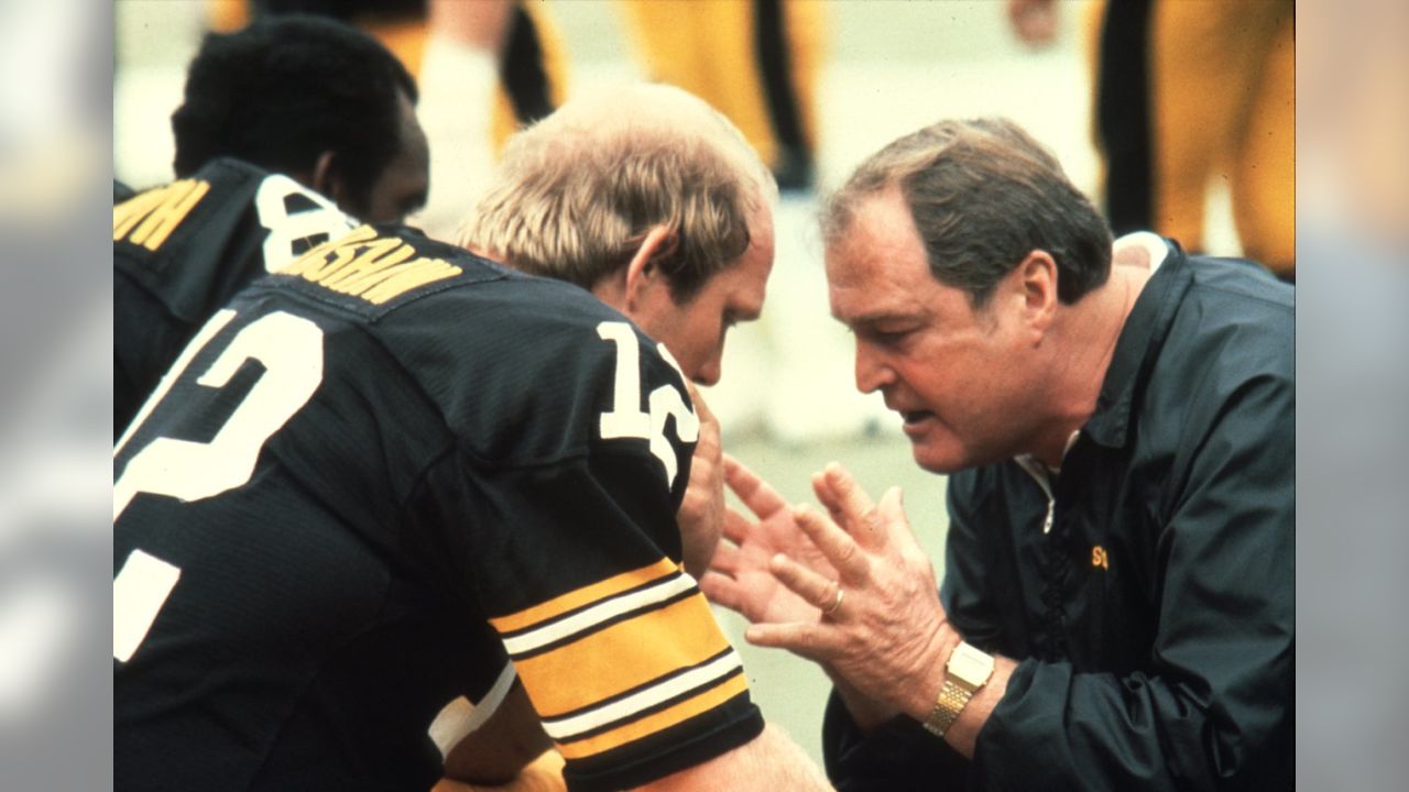 Hall of Fame Steelers coach Chuck Nolls dies at 82 - The Phinsider