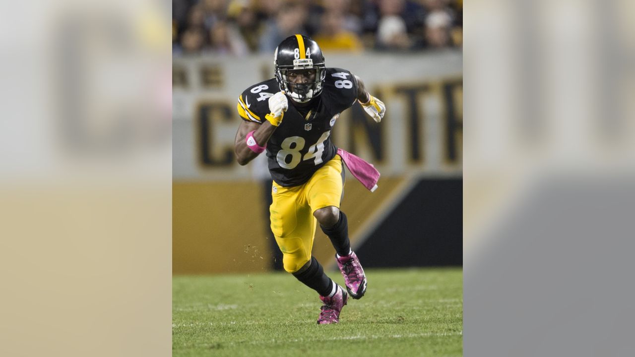 NFL tone-deaf to limit DeAngelo Williams wearing pink - Sports Illustrated