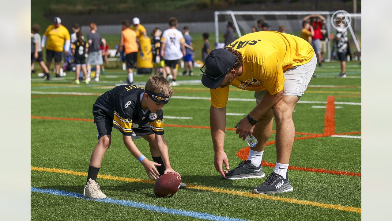 Pittsburgh Steelers Youth Saint Vincent Training Camp Football