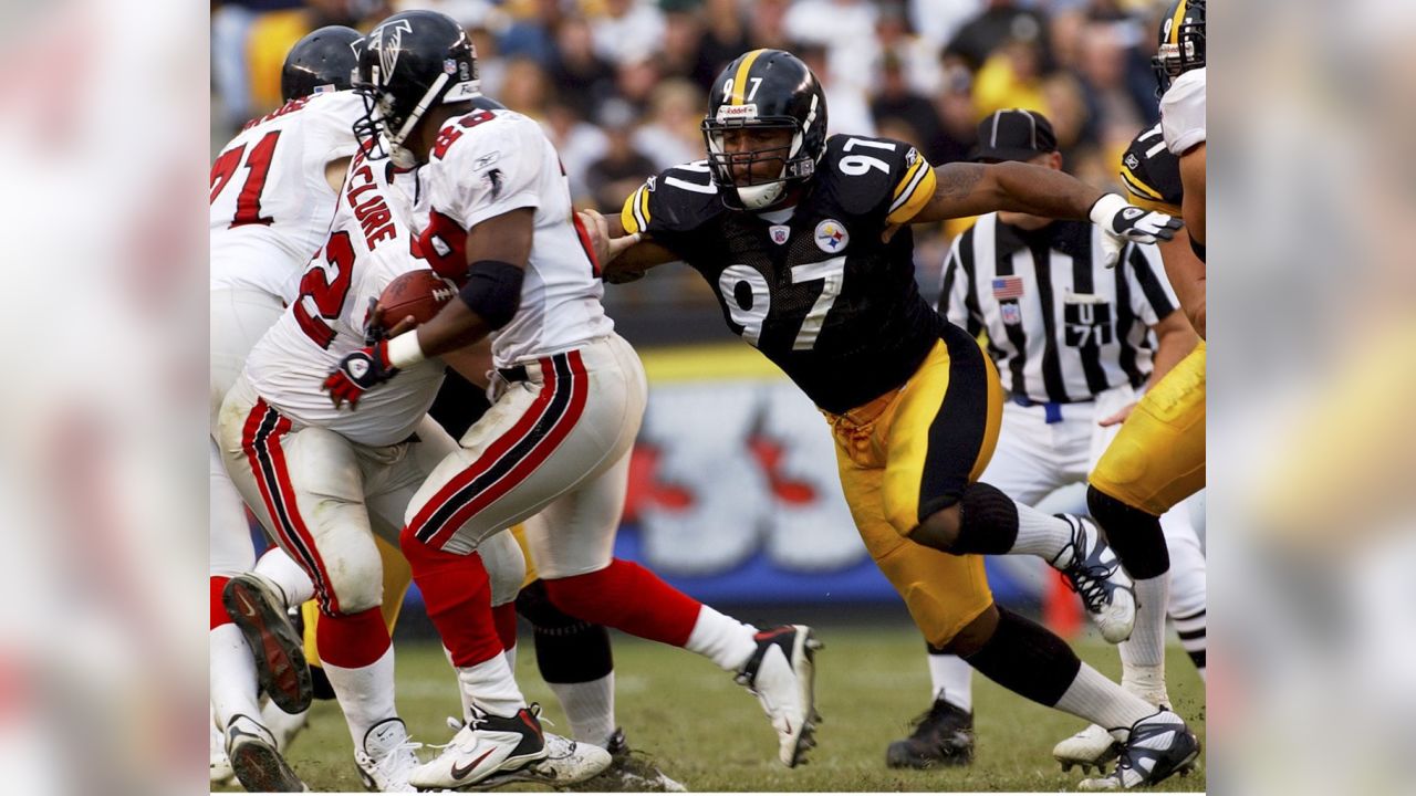 81 Pittsburgh Steelers Kendrell Bell Photos & High Res Pictures - Getty  Images