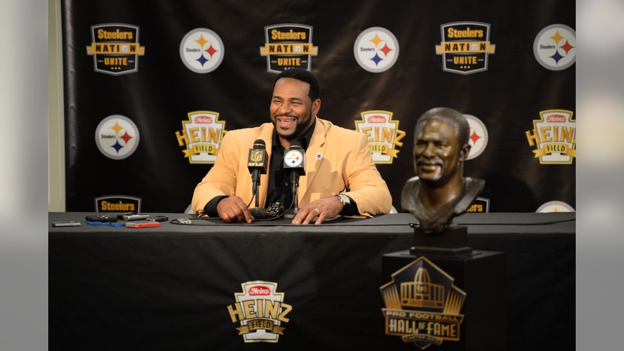 PHOTOS: Jerome Bettis receives his Hall of Fame ring