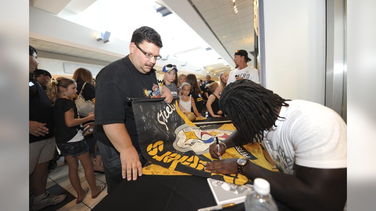 Steelers Sideline Store Grand Opening - Westmoreland Mall - 08-10