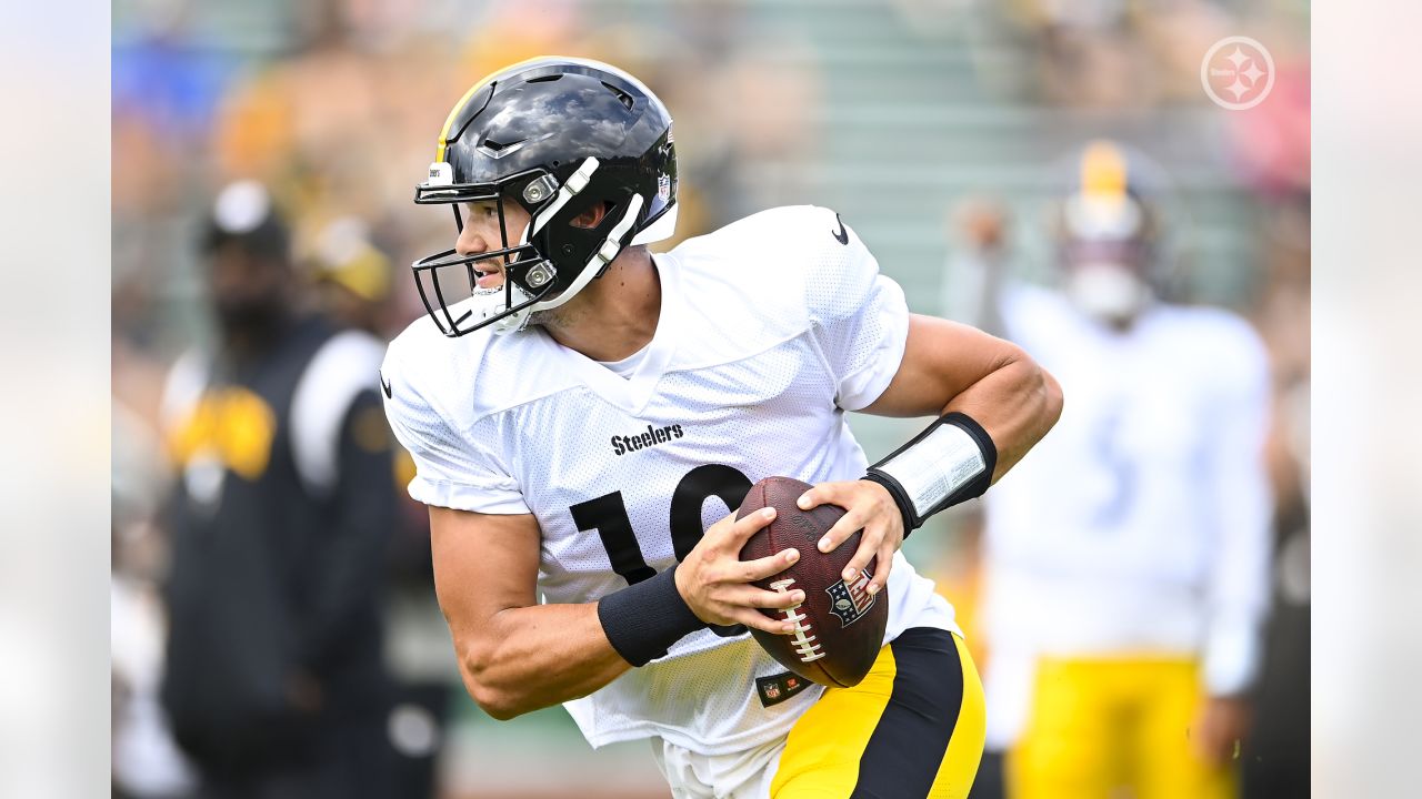 PHOTOS: Steelers Camp - August 9