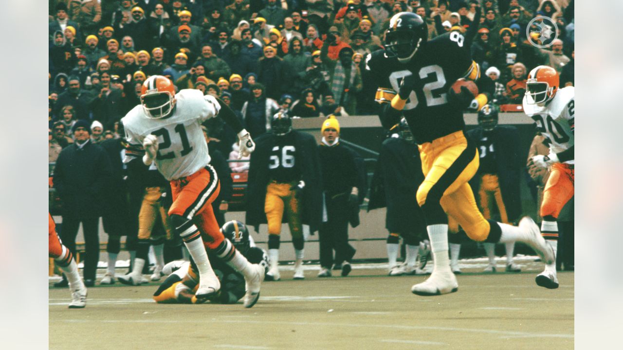 John Stallworth of the Pittsburgh Steelers hangs onto a pass as