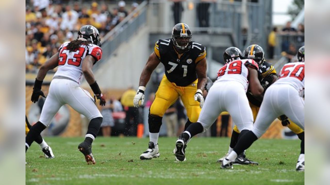 Pittsburgh Steelers offensive tackle Flozell Adams (71) blocks for