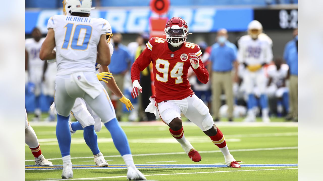 PHOTOS: Steelers sign Taco Charlton to practice squad