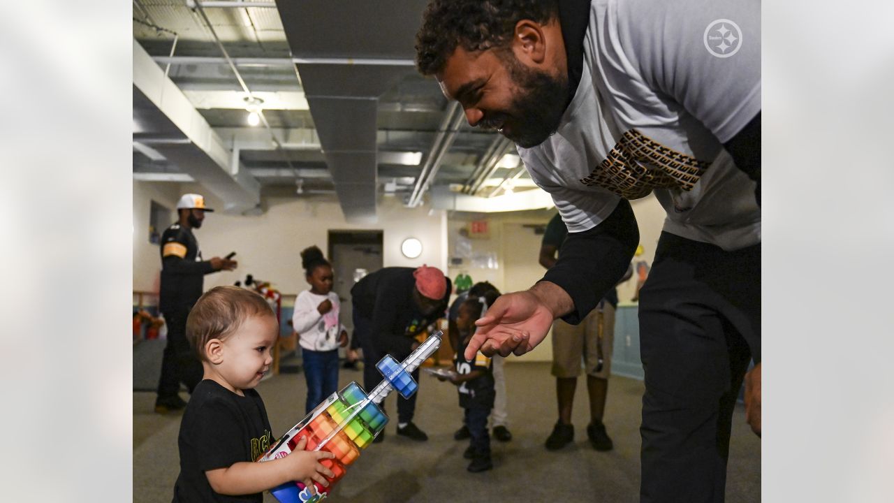 Steelers star Cam Heyward is helping The Pittsburgh Foundation's  #SpreadHope campaign for its Emergency Action Fund