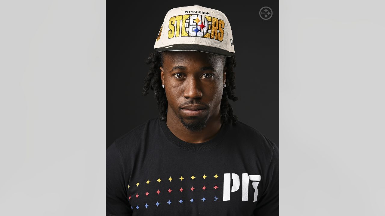 PHOTOS: Studio photoshoot with Joey Porter Jr.