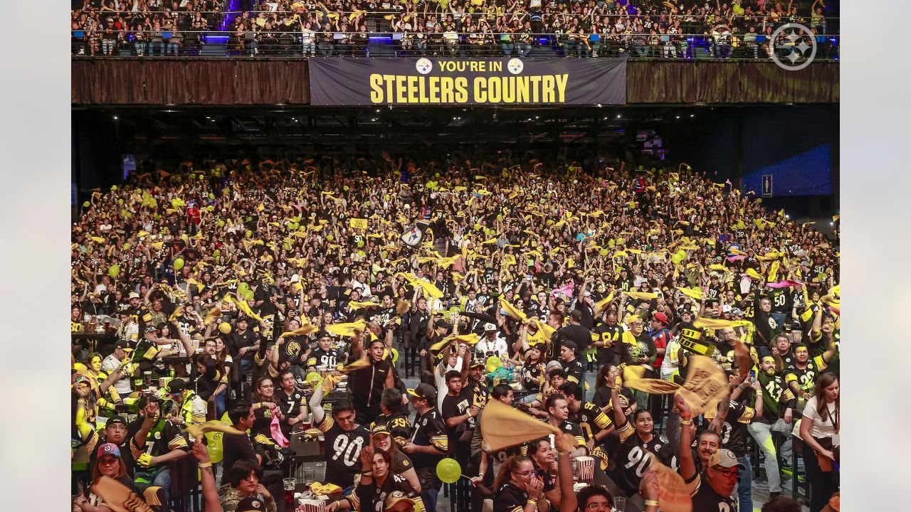 PHOTOS: Siempre Steelers Watch Party México 2023