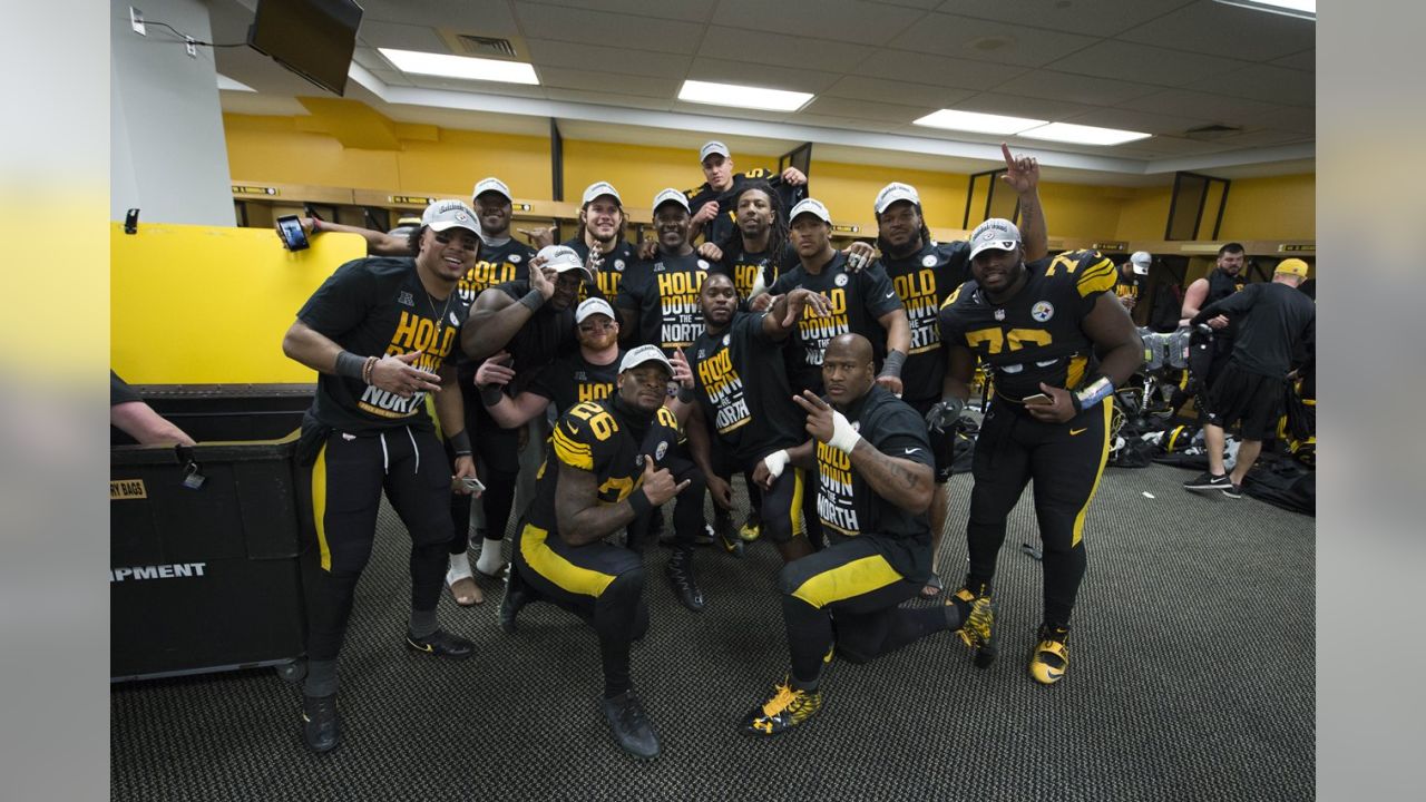 PHOTOS: Steelers celebrate the AFC North Division Championship